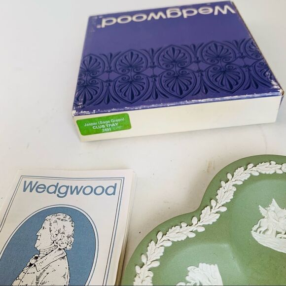 Wedgwood Sage Green Club Tray - Picture 1 of 2